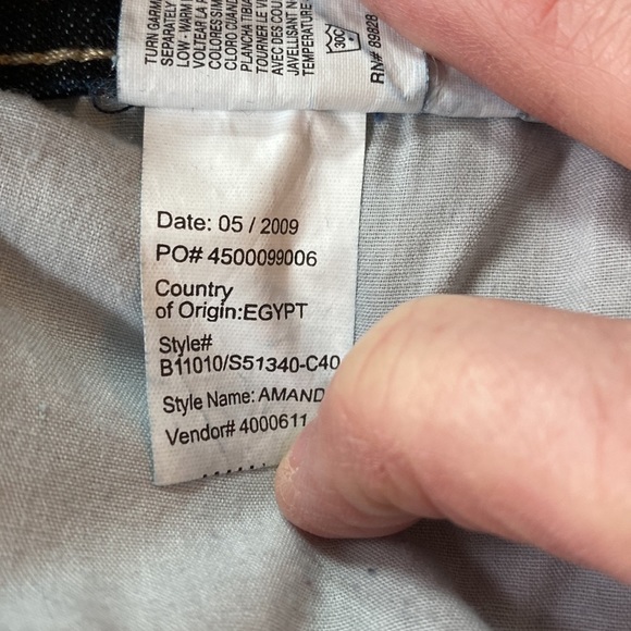 Gloria Vanderbilt dark wash blue denim, size 8P - Picture 8 of 11